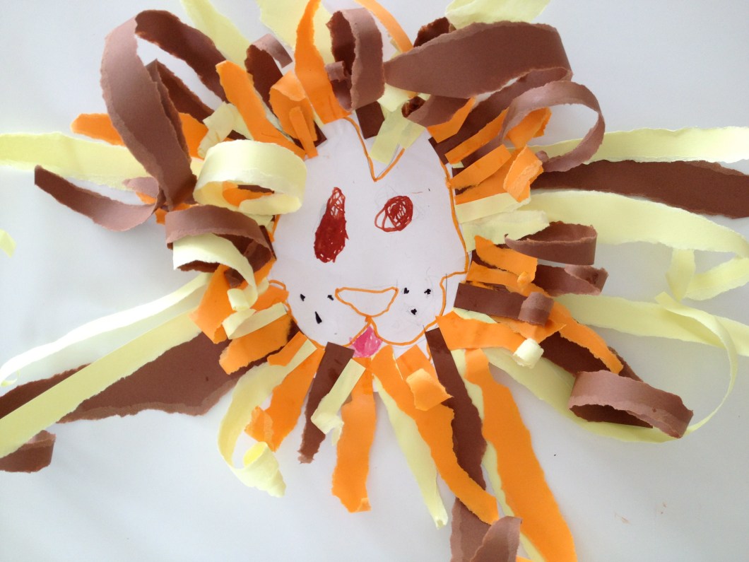 lion mask by Learn and Play en Anglais